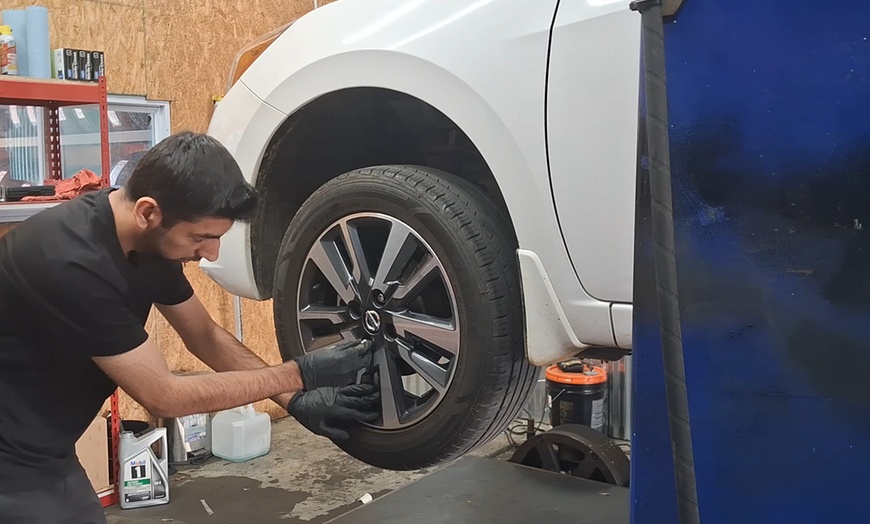 Image 4: Brake Pads, Brake Service & Rotors Savings