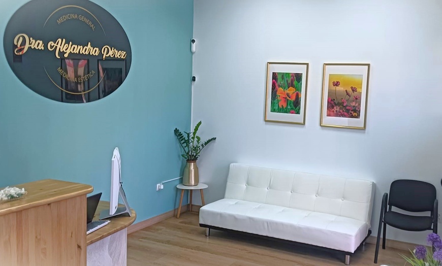 Image 4: Sesión de mesoterapia de hidratación profunda en zona a elegir para 1