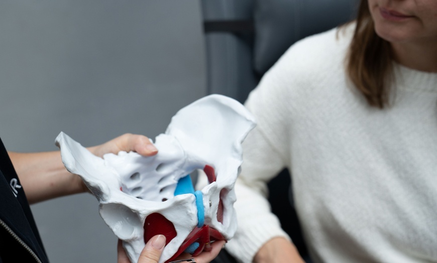 Image 3: 1, 2 oder 4x 30 Min. EMP Chair Pro Beckenbodentraining für 1 Person