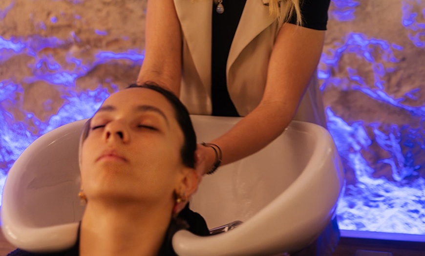 Image 2: Ritual Head Spa con spa capilar, bebida de cortesía y masaje de manos