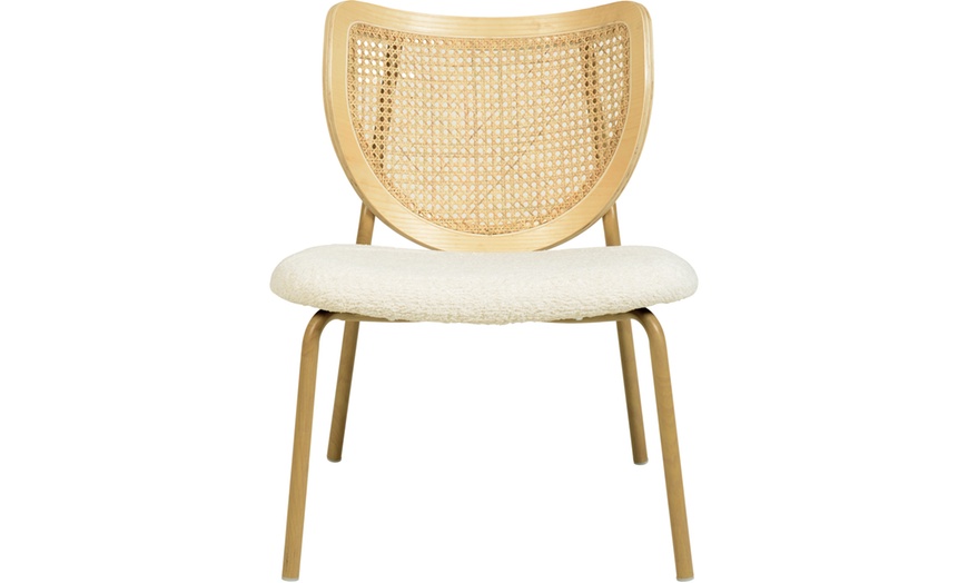 Image 5: Sillón de tejido bouclé, ratán y metal de Doosense