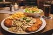 Traditionell & klassisch: Schnitzel „Jäger-Art“ nach Wahl mit Beilagen & optionalem Getränk (bis zu 43% sparen) - Second Medium