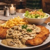 Image 2: Saftiges Schnitzel nach Jäger-Art mit Beilagen und optionalem Getränk