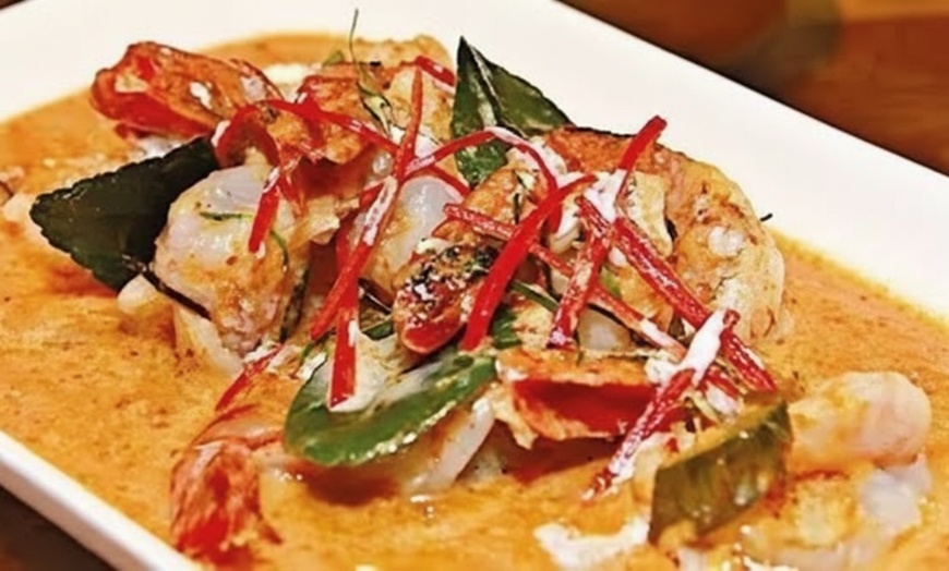 Image 3: Get Cocktail & Tapas for Two, Four, or Six: Perfect Night Out!