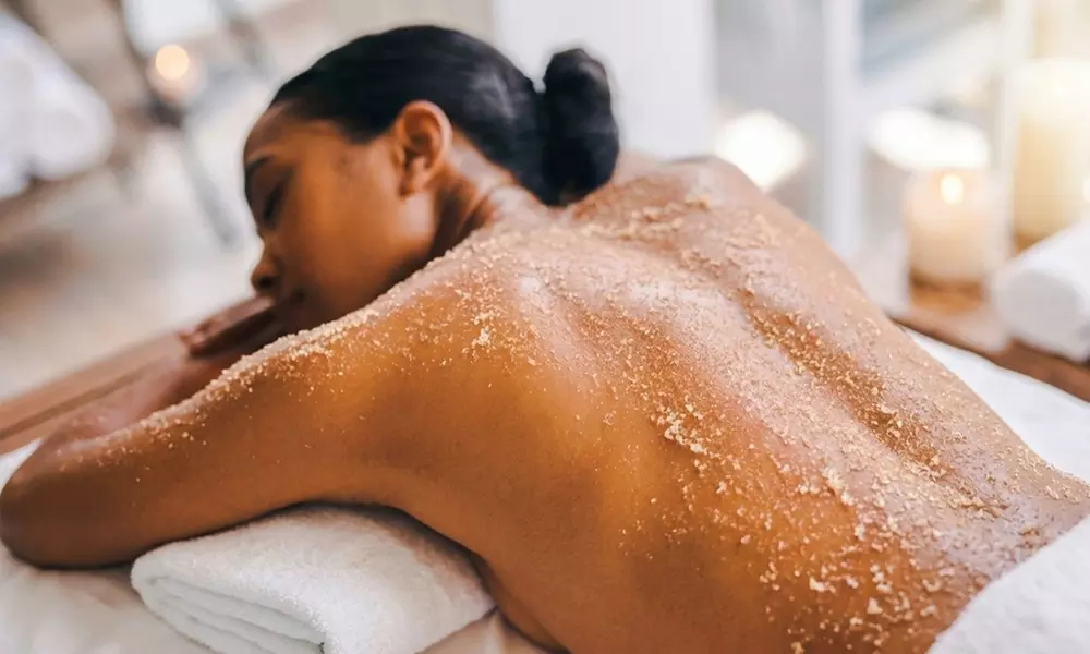 Experience a Hydrating Body Scrub & Refreshing Rinse