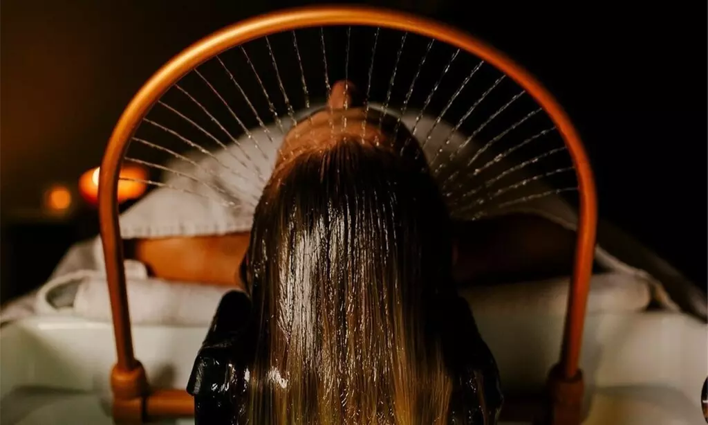 Luxe Japanese Headspa voor diepe ontspanning en hoofdhuidverbetering