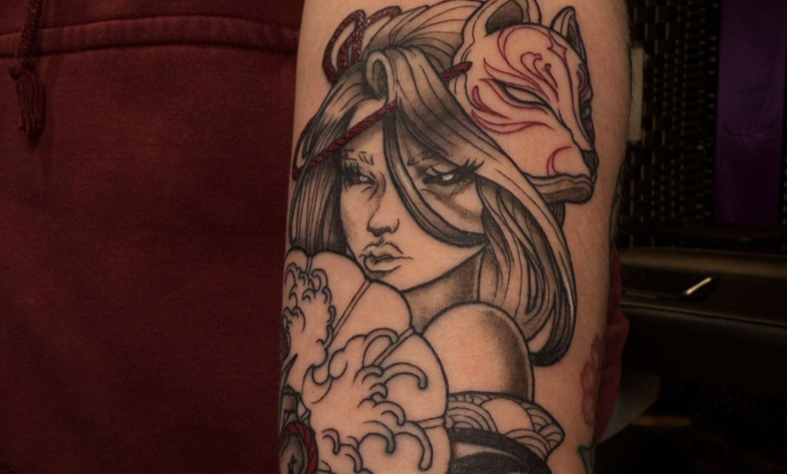 Image 4: Transform Your Skin with a Palm Size Tattoo or Day Session