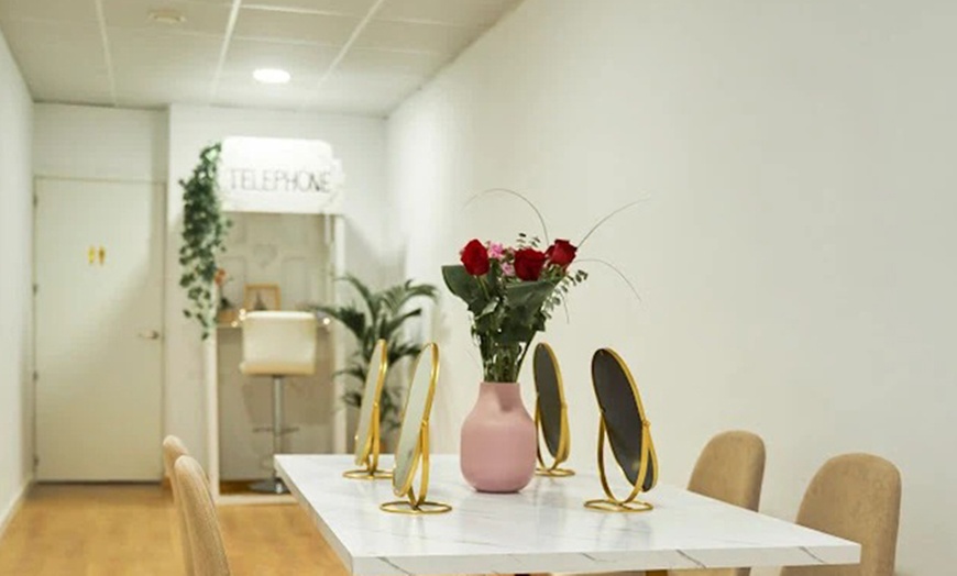 Image 9: Ritual capilar japonés head spa con aromaterapia, masajes y bebida