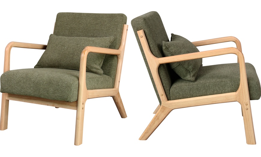 Image 19: Poltrona in tessuto e legno Zach Doosense