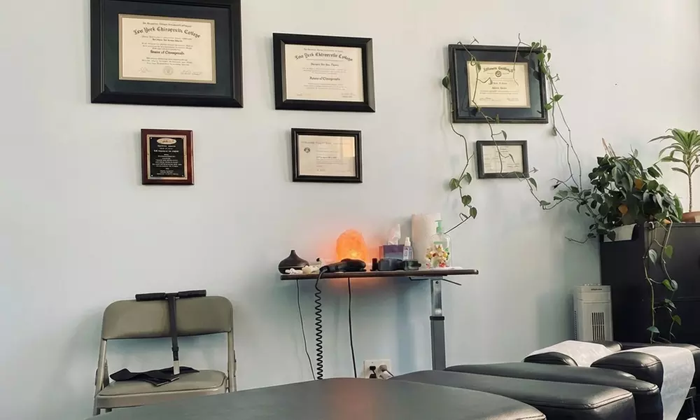 Chiropractic Exam, Adjustments & Zero Gravity Chair Sessions