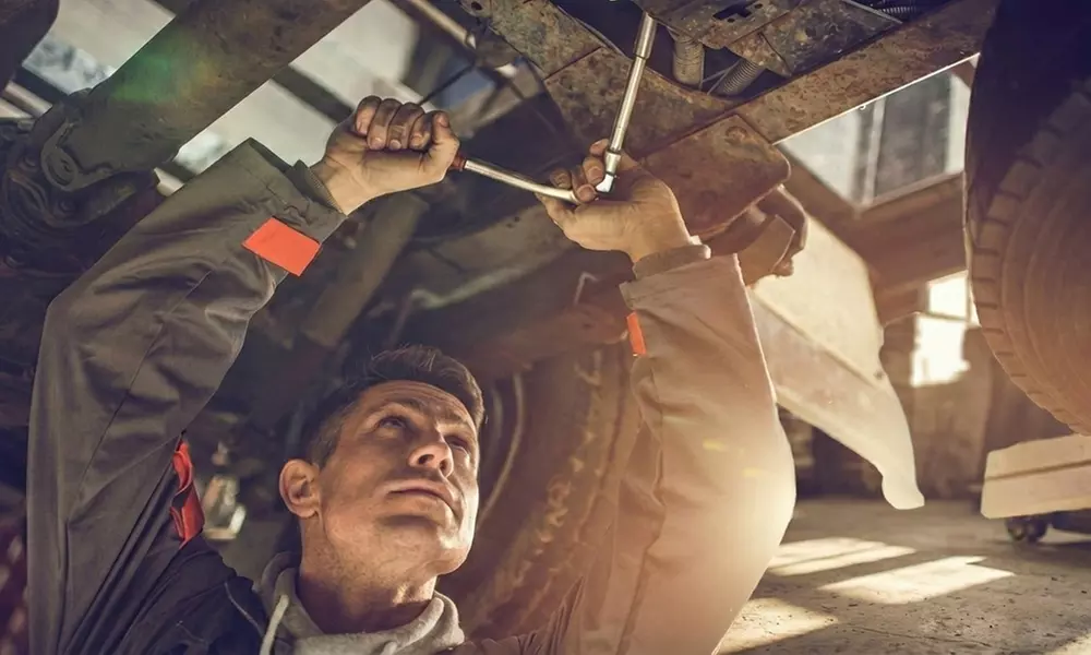 Front or Rear Brake Pad Replacement or Full Set Replacement at Drive Hub Auto Works (Up to 27% Off)