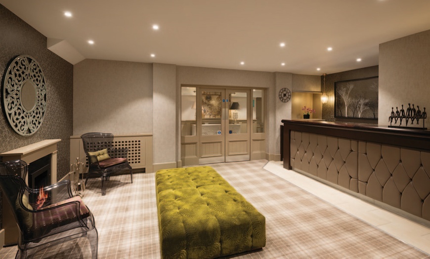 Image 18: Lincolnshire: One Night with Breakfast, Dinner, and Murder Mystery