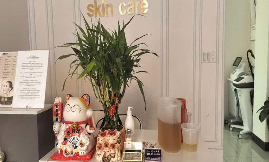 Image 5: 60-Min Body Massage Spa, Essential Oil w/ Free 15-Min Guasha & More