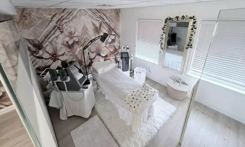 1, 2 or 3 Radio-Frequency Skin-Tightening Treatments for 1 Area at Slim trim(Up To 33% Off) - Primary Image