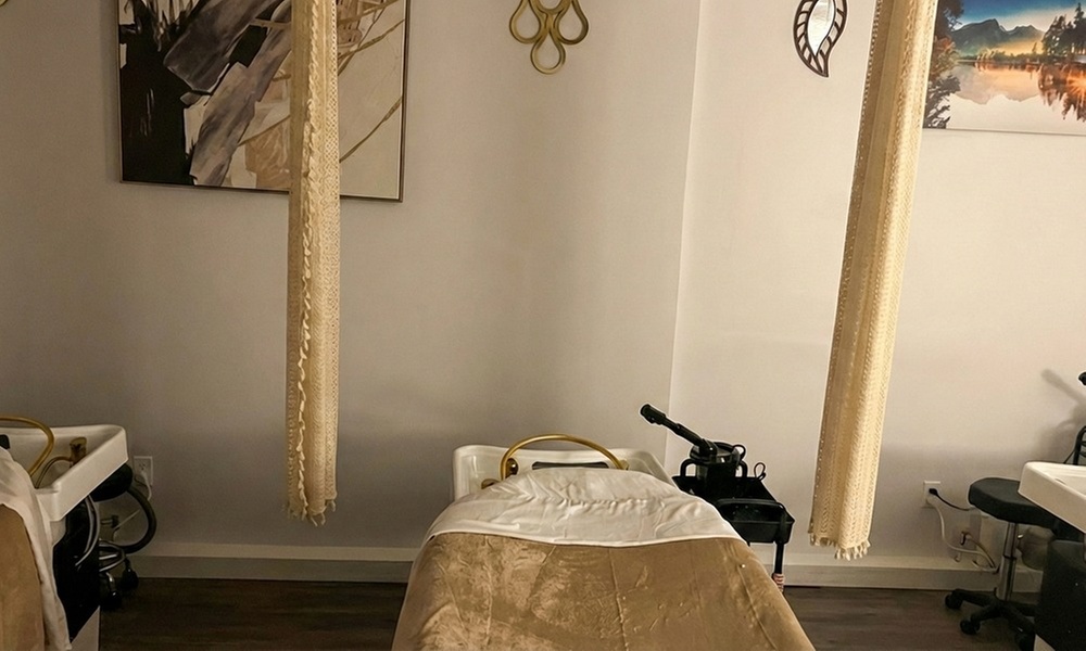 60-Minute Single or Couples Choice of Massage/Japanese Head Spa