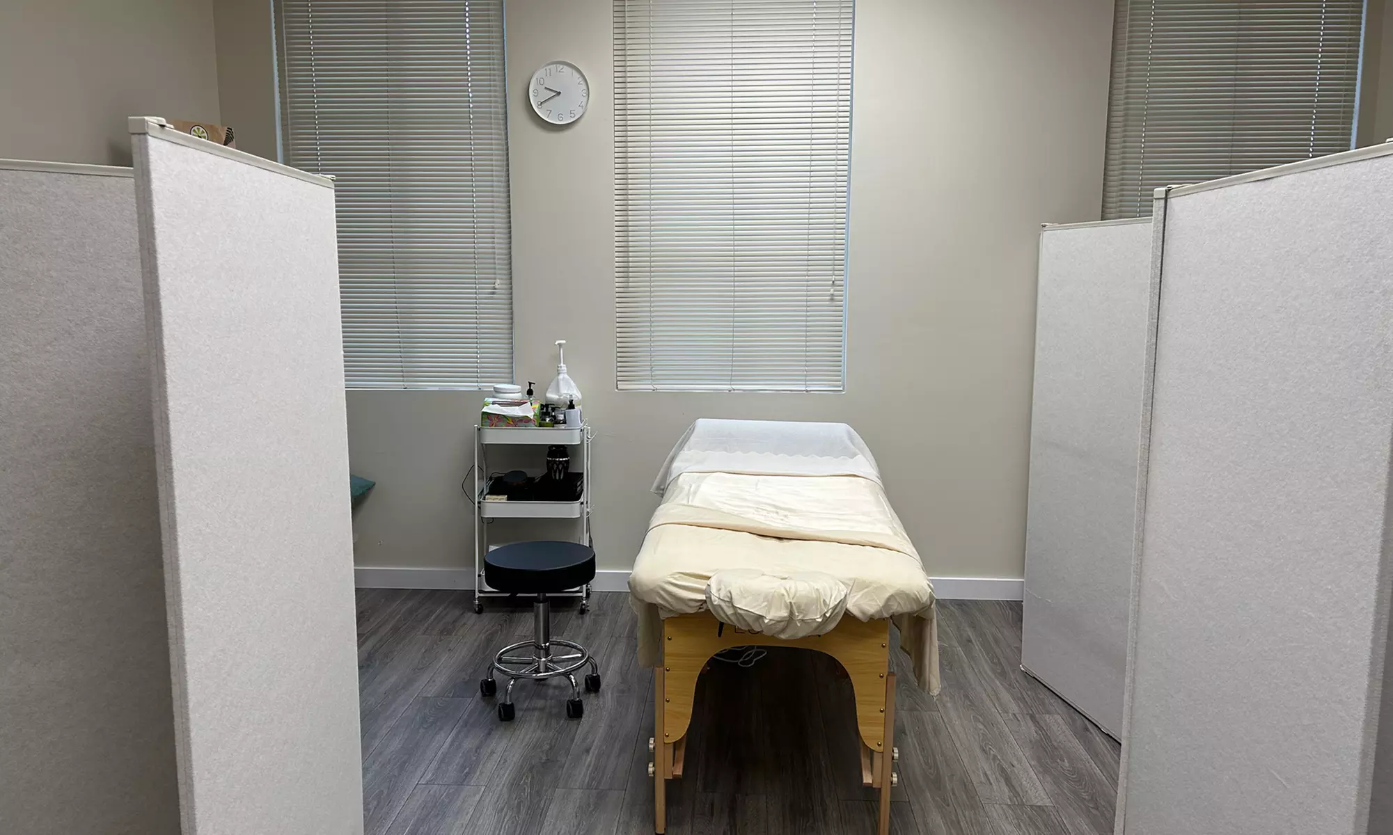 Enjoy Hot Stone Massage for 30, 60, or 90 Minutes