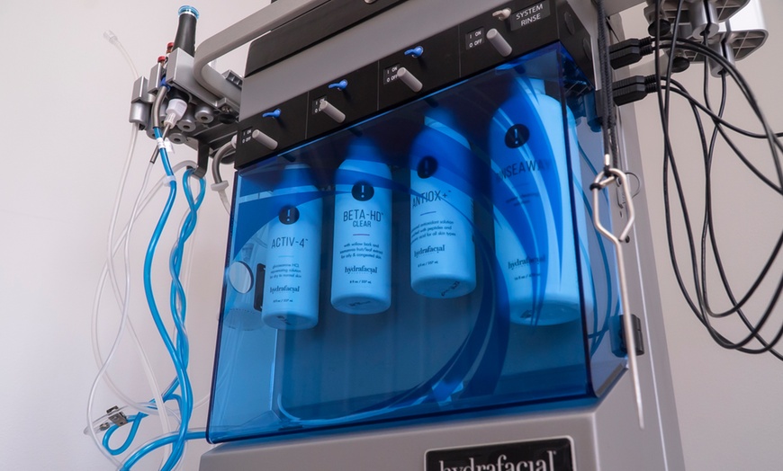 Image 7: Revitalise Your Skin with One, Two or Three Hydrafacials
