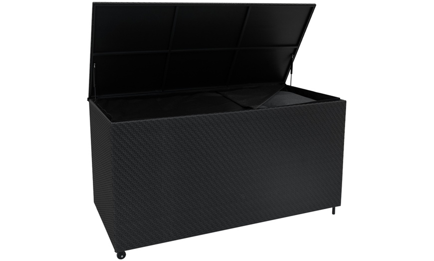 Image 2: Rattan-Effect Cushion Storage Box 700L