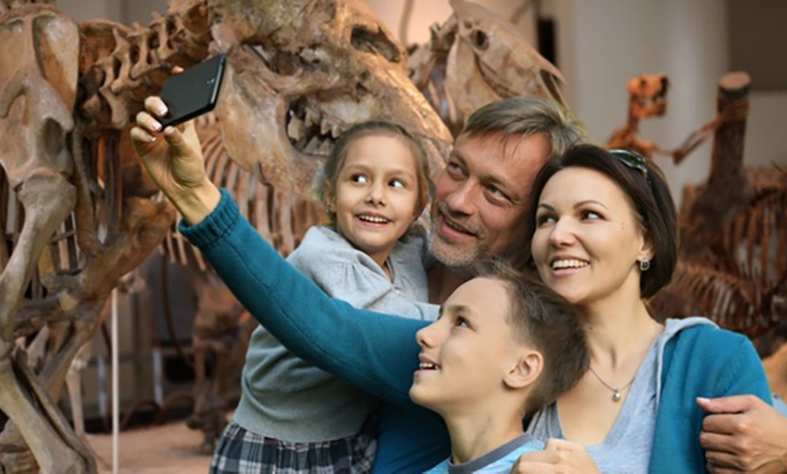 Image 3: London City Discovery Pass – Digital Walking Tours & Museum Entry