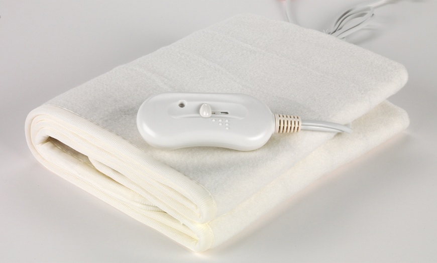 Image 14: Kleeneze Electric Heated Blanket