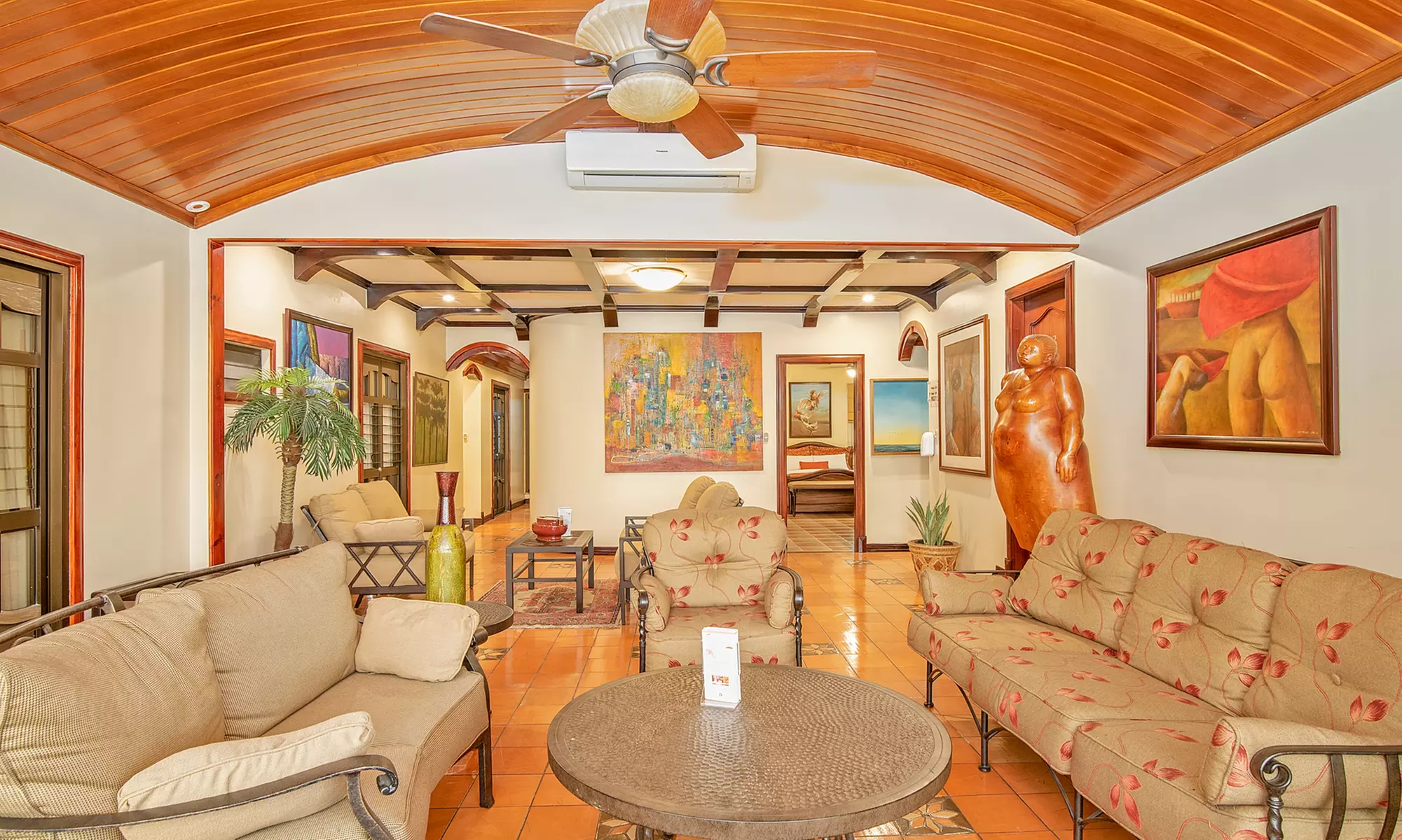 ✈ 5-Night Luxe Costa Rica Beach & City Trip with Air & Car