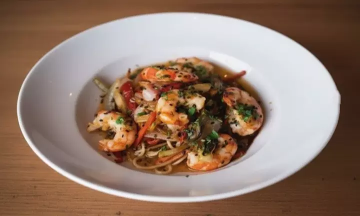 Menú fusión argentino-mediterráneo para 2 o 4 personas