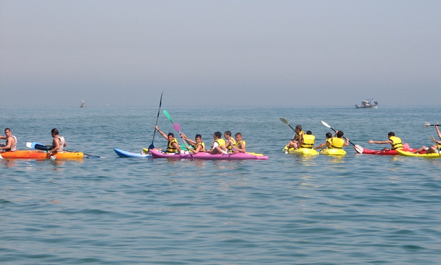 Image 6: Alquiler de kayak o paddle surf durante 2 h para 1 o 2 personas 