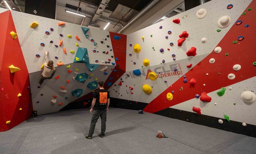 Image 2: Explore Indoor Climbing with a Bouldering Induction for One or Two