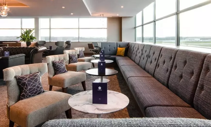 Image 6: VIP Airport Lounge Access