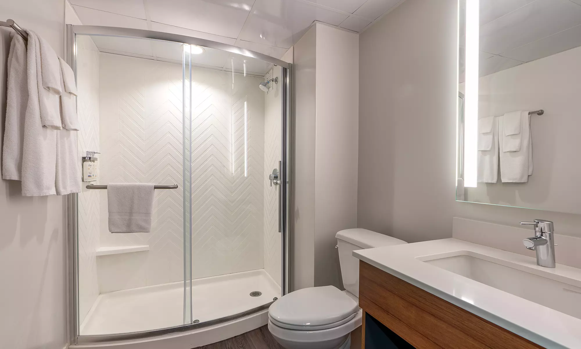 Member Pricing: Budget Hotel in Central NOLA with Rooftop Pool 