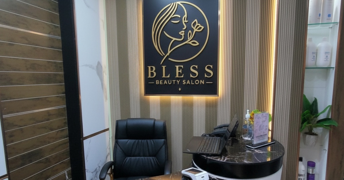 60-min Hydrafacial, W Hairwash & Blowdry, Or Full Body Spa Treatment 60-min Hydrafacial, W Hairwash & Blowdry, Or Full Body Spa Treatment