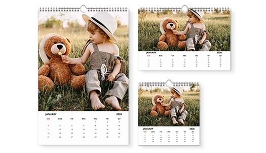 Photo calendar being customized online