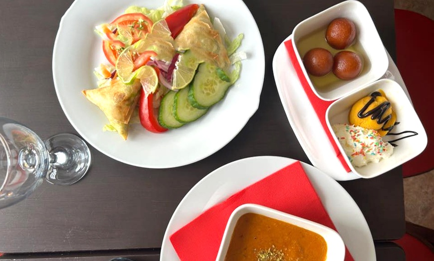 Image 4: Menu au choix pour 2 personnes à Velan Vitias