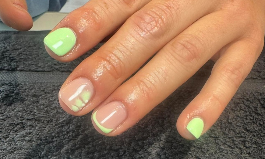 Image 5: Get Perfect Nails with Gel or BIAB Hands and Toes!