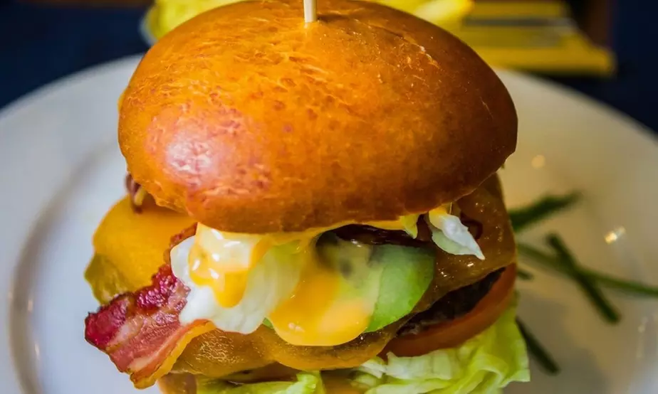 Mittagstisch inkl. Softgetränk für 1 Person