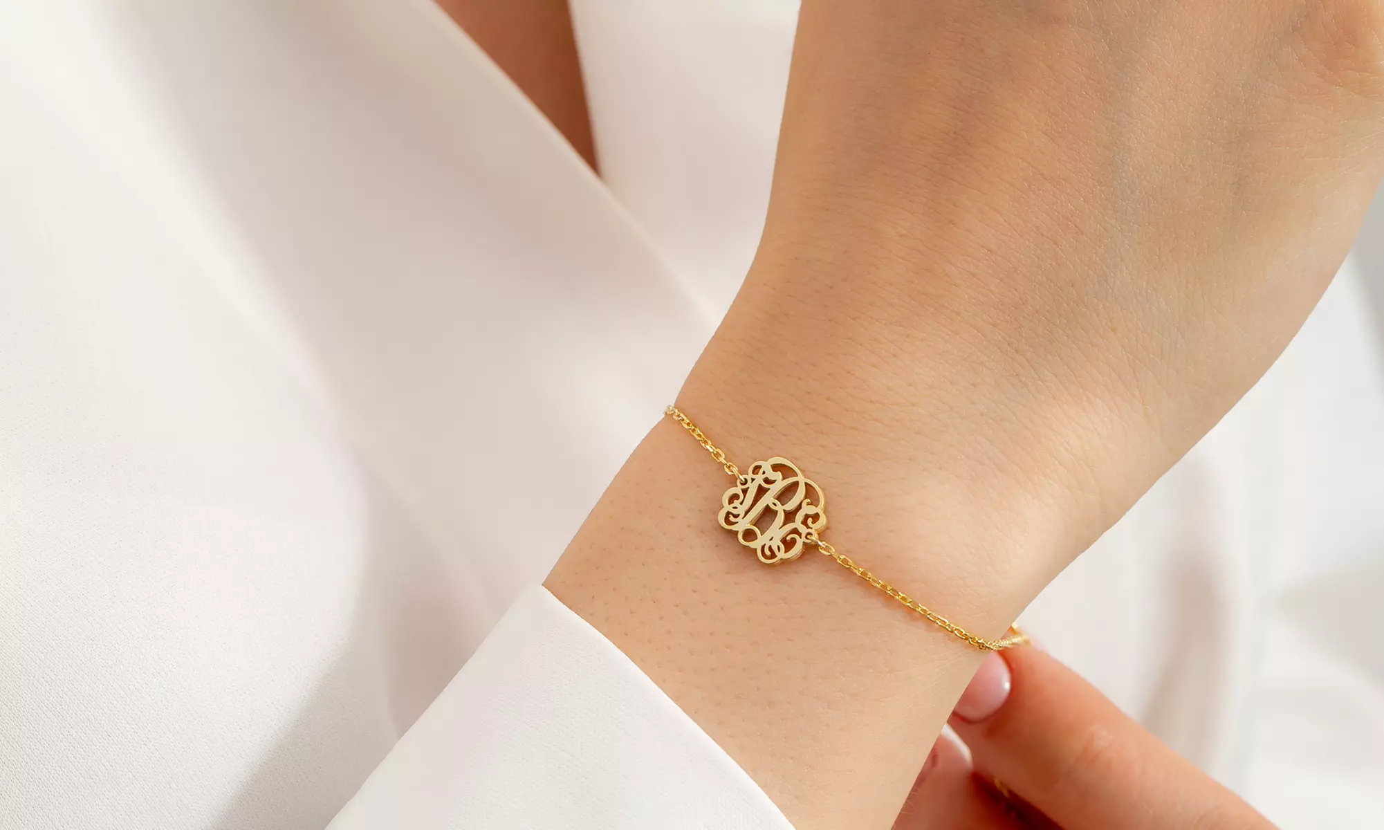 Express Yourself with Personalized Necklaces