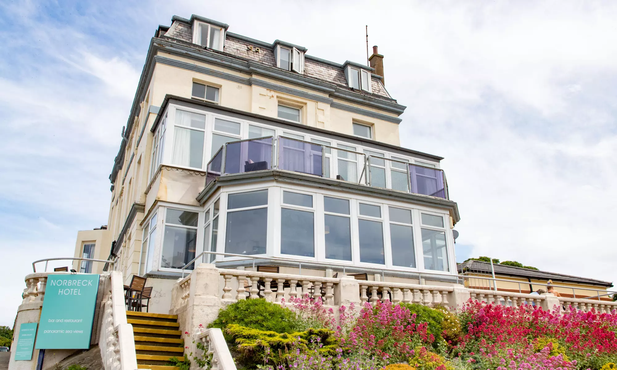 Scarborough: Seaview Double Room w/ Optional Breakfast, Dinner & More