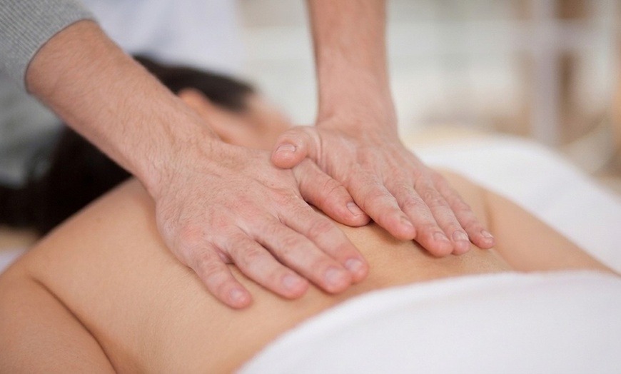 Image 2: 60-Min Swedish & Deep Tissue Massages with Hot Stones & Hot Towels 