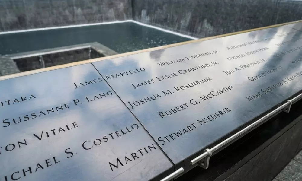 Half-Day NYC Landmark Bus Tour for One, Two, or Four – Iconic Sights