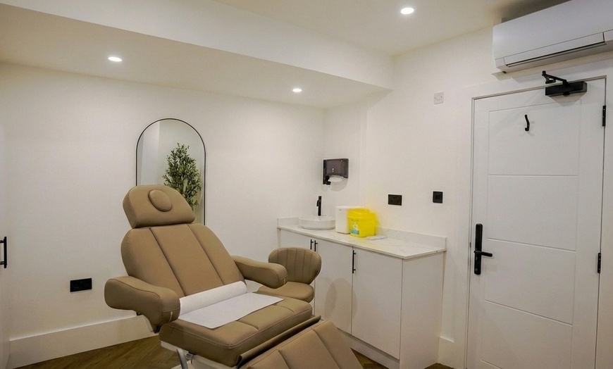 Image 3: 1, 2, 3, or 6 Face Revitalization or Hair Restoration PRP Sessions