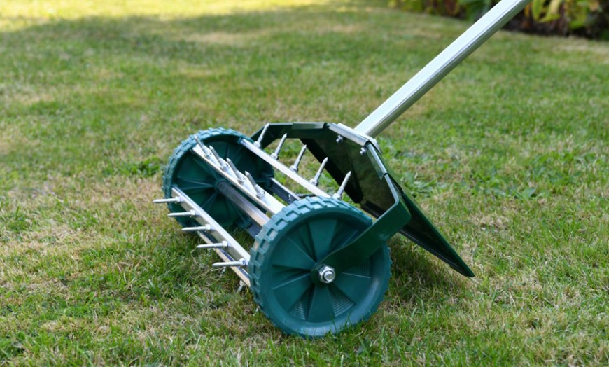 Image 3: Garden Gear Lawn Aerator or Manual Push Mower