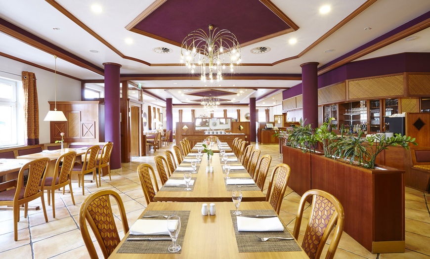 Image 11: Seligenstadt: Komfort-Doppelzimmer inkl. Frühstück / Halbpension