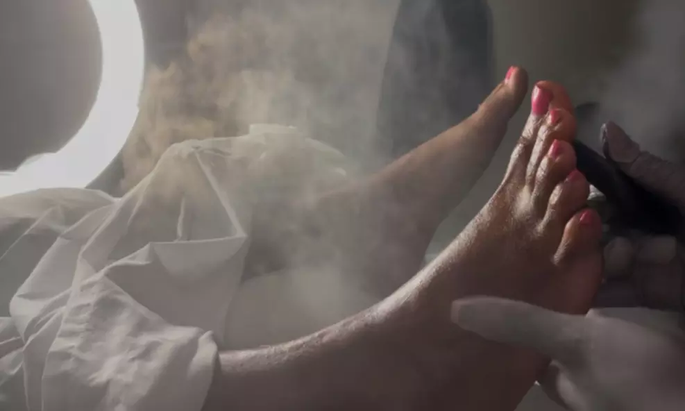90 or 120-Min Swedish Massage with Hot Stones, Hot Steam/ Warm Towels
