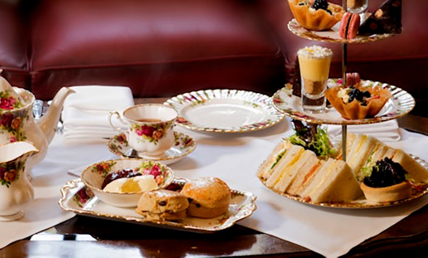 Image 7: Spa Day with 2-Course Lunch and a Glass of Prosecco for One or Two