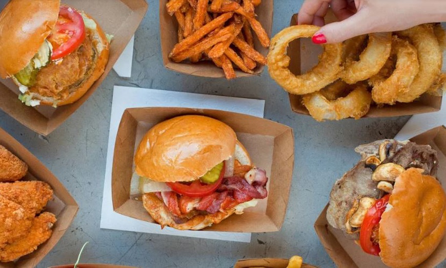 Image 2: 12 or 24 BBQ or Hot Wings + Drink – Eat In or Takeaway for One or Two!