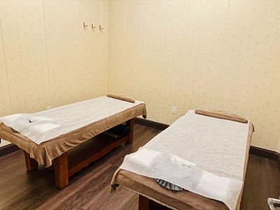 60-Minute Full Body Massage - Spa Zone