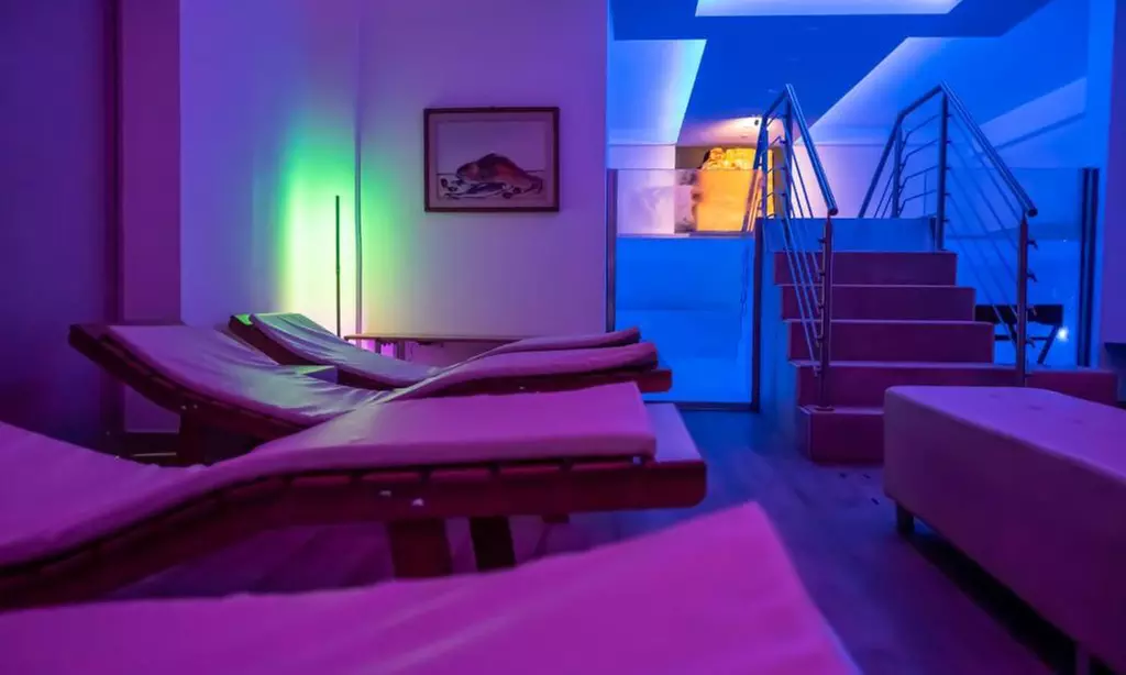 Spello: 1 o 2 notti in matrimoniale Standard con colazione, Spa e cena