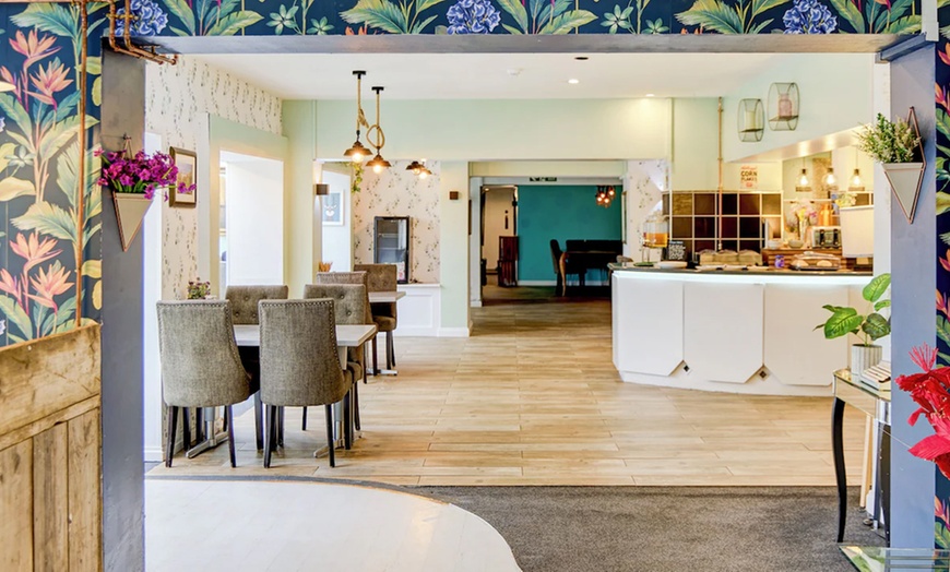 Image 4: West Midlands: Standard Double / King Room for Two with Breakfast