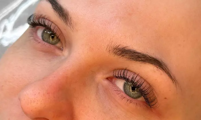 Signature Lash Collections: Classic to Mega-Volume at Venus Room