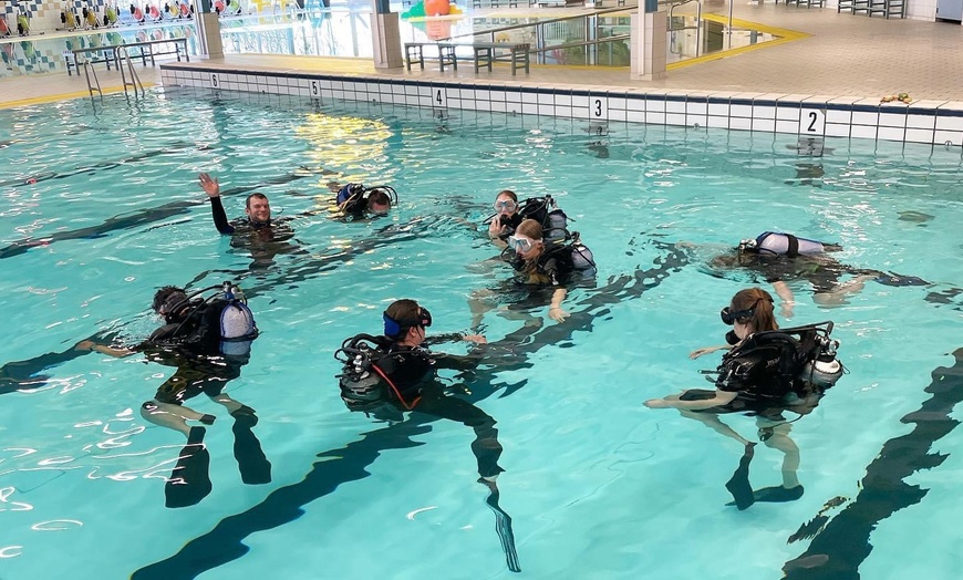 Image 4: Onderwater Wonderland: snorkelles of introductieduik voor 1 of 2 pers.